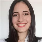Laureata in Pianoforte, offro lezioni di piano e di solfeggio a chiunque abbia voglia approcciarsi alla musica